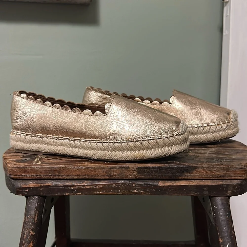 Crown shimmer feminine